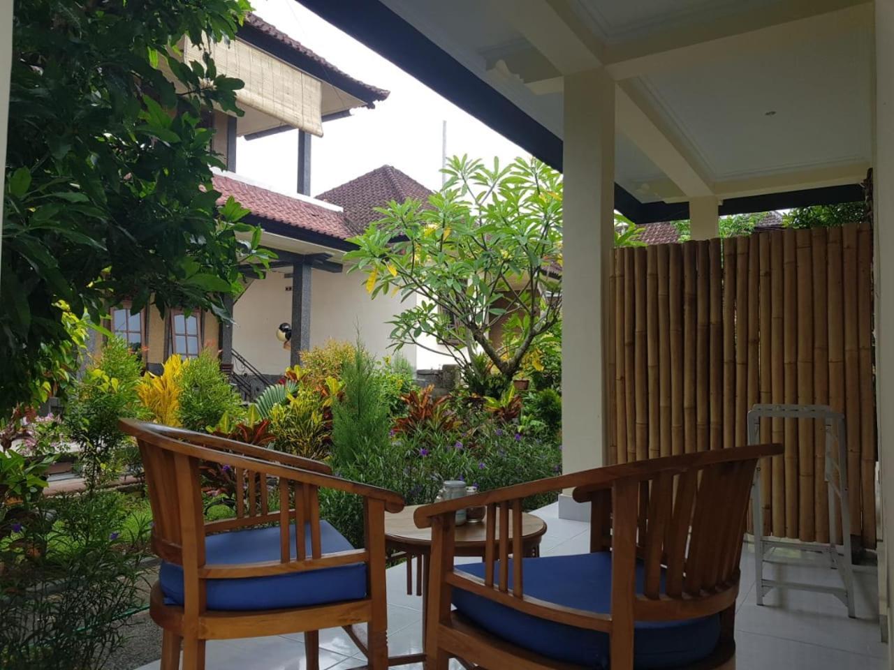 Pondok Gusti Homestay Redpartner *